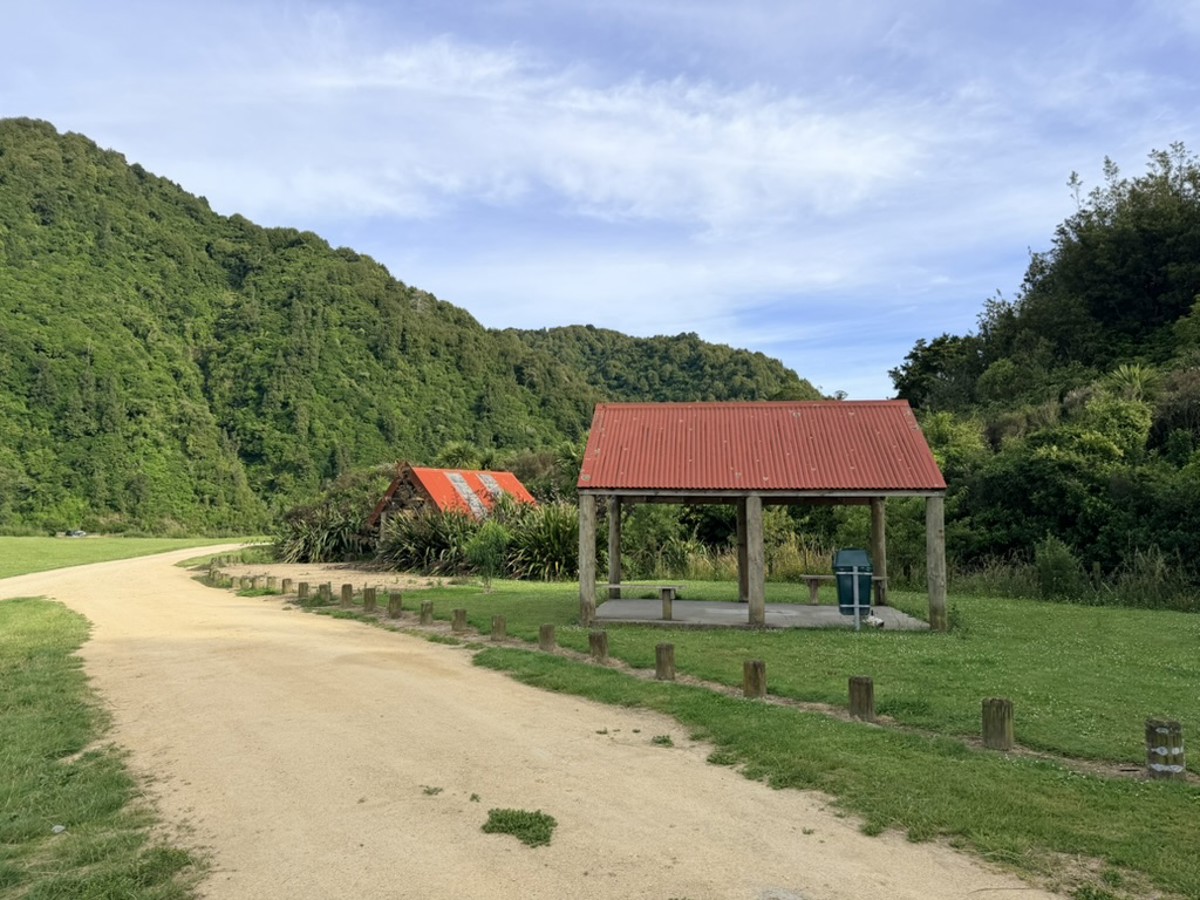 Woodville Ferry Reserve image 2