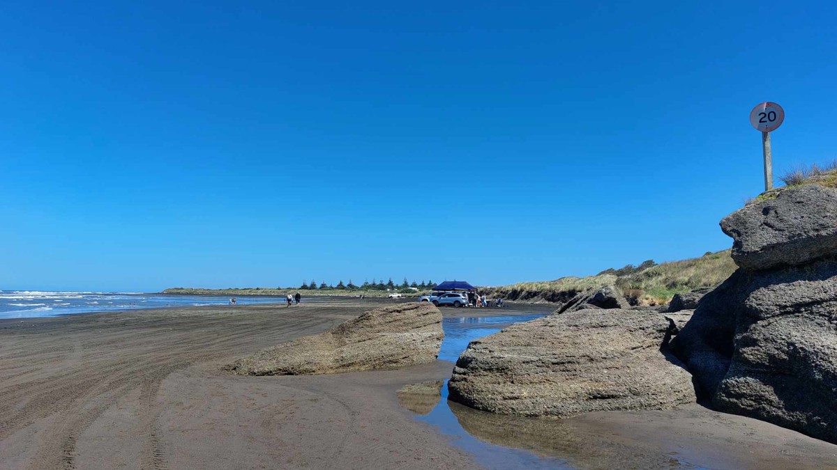 Waiinu Beach Campsite image 3