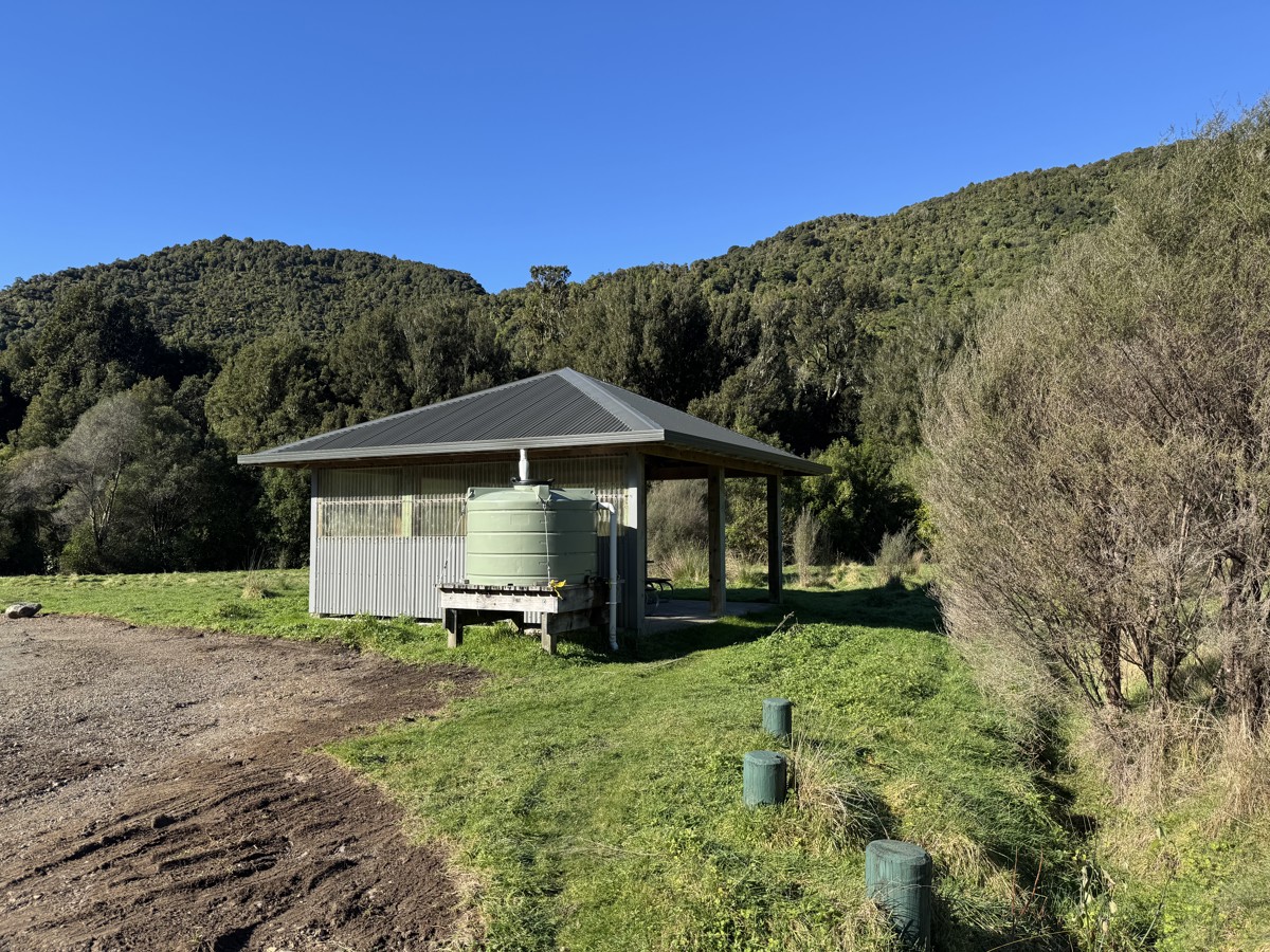 Otaki Forks Campsite image 4