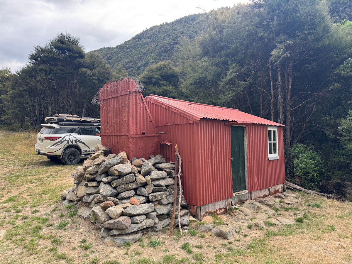 Boulder Forks Hut image 2