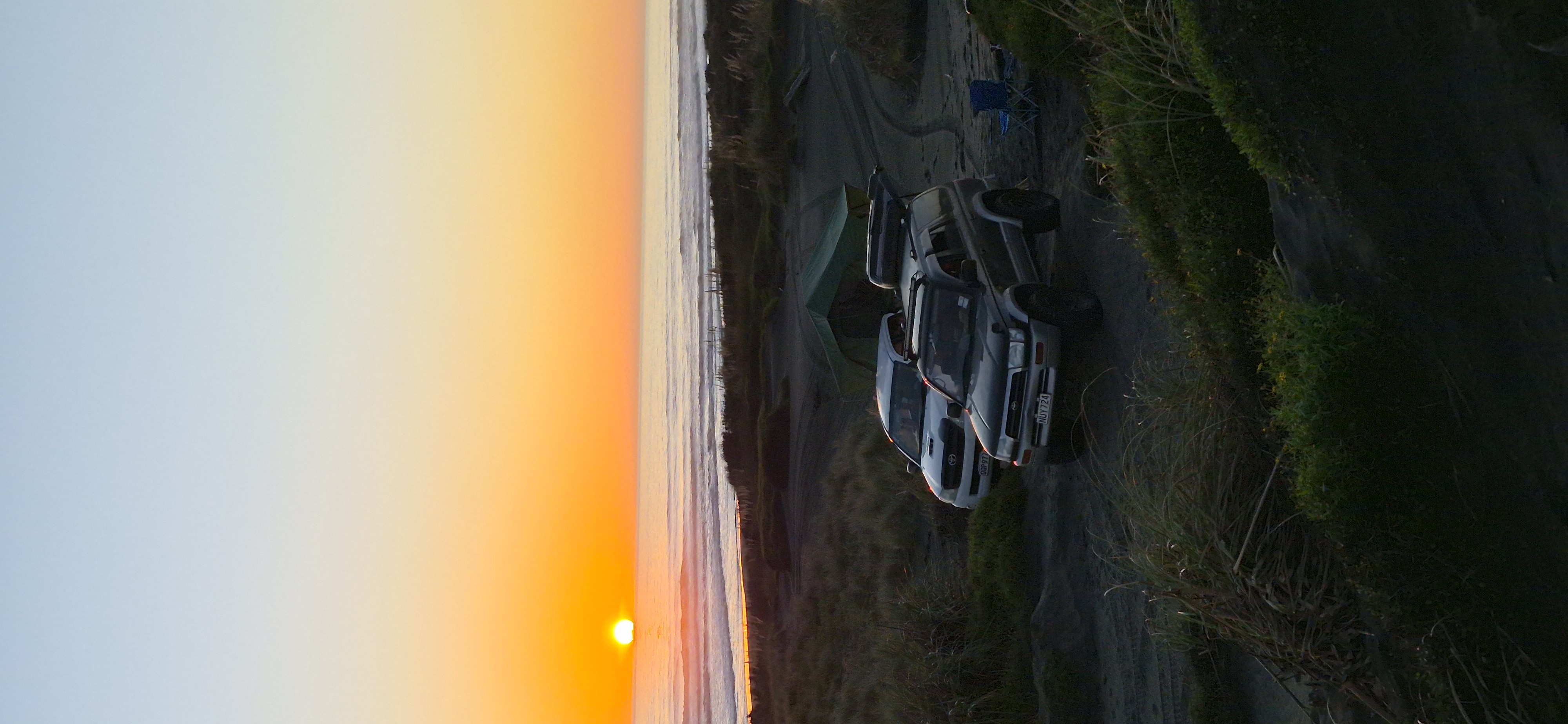 Karioitahi Beach image 4