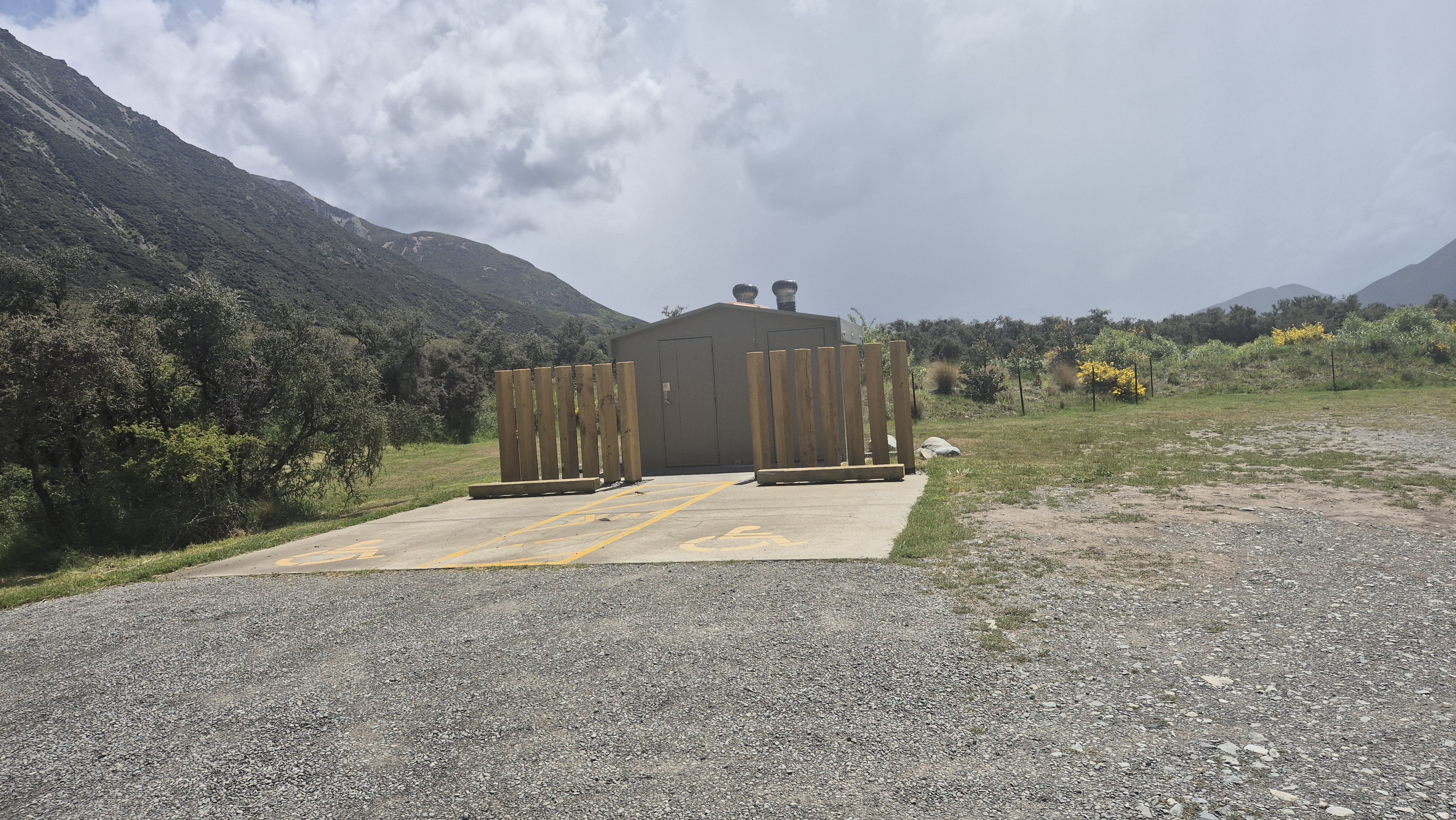 Lake Pearson (Moana Rua) Campsite image 1