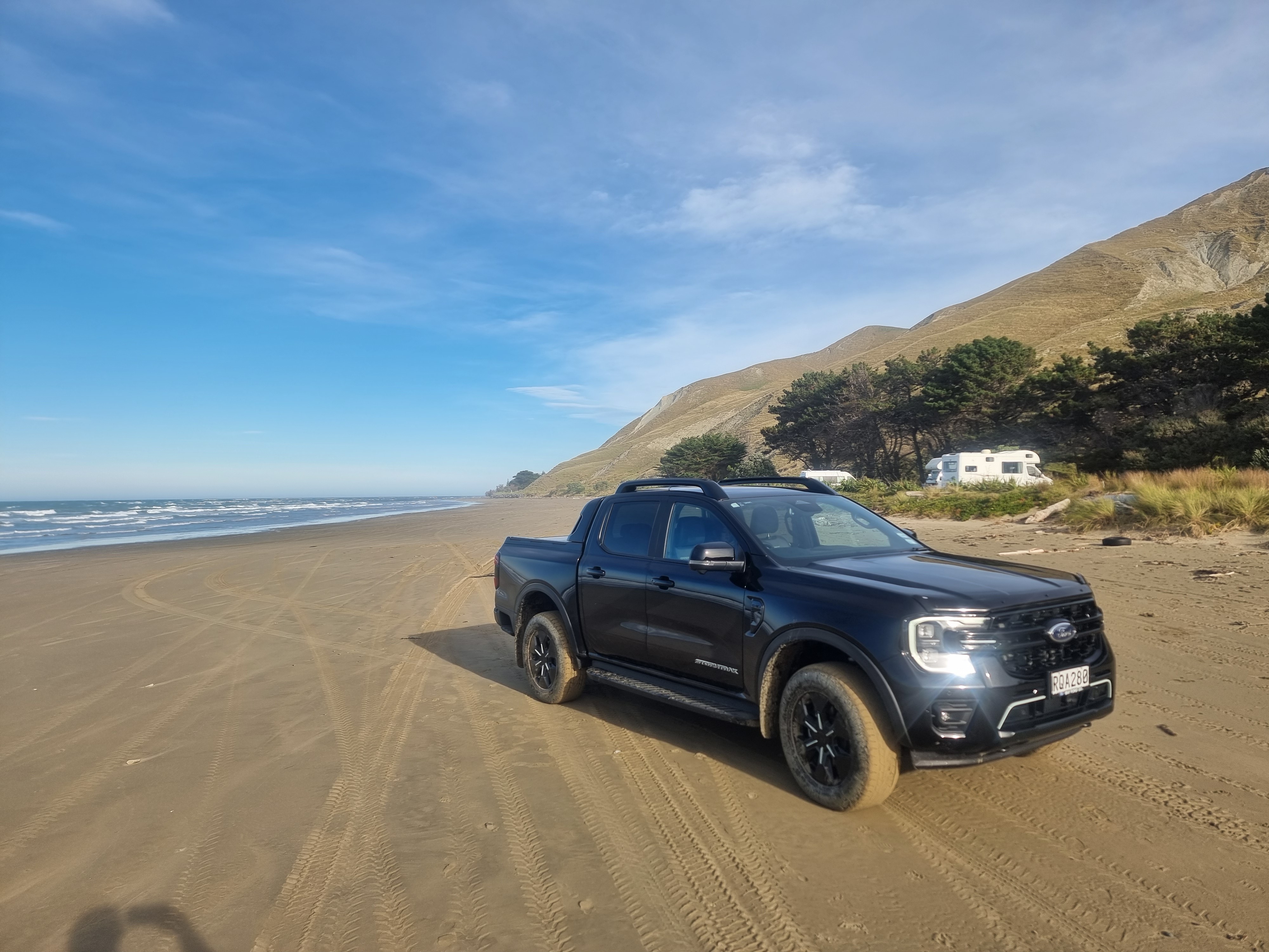 Pourerere Beach (North) image 1