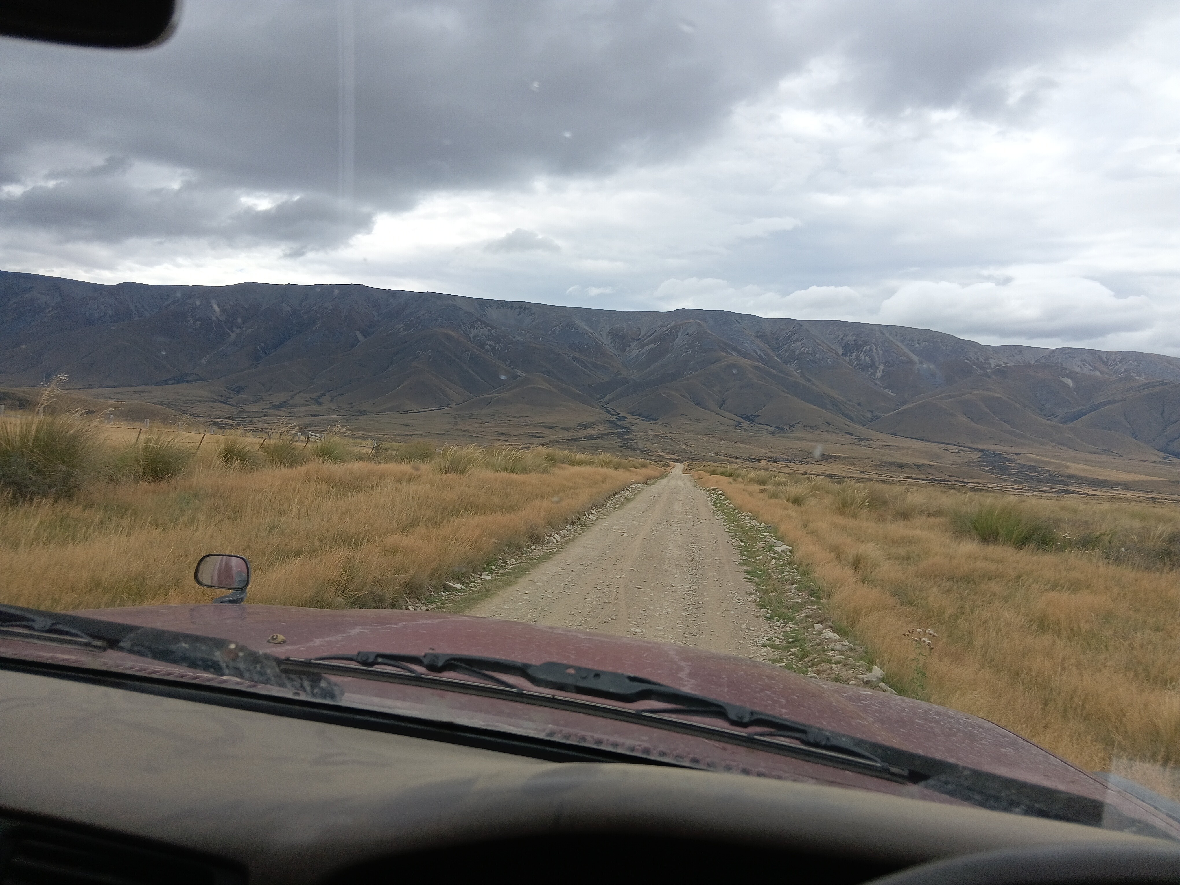 Hawkdun Runs Road image 6