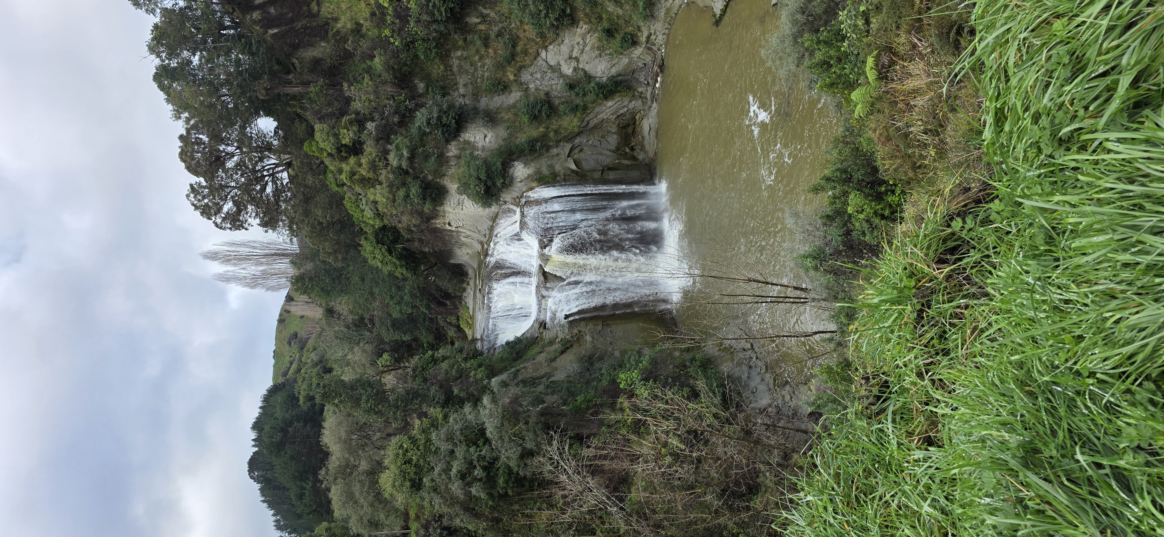 Turakina Valley Road image 2
