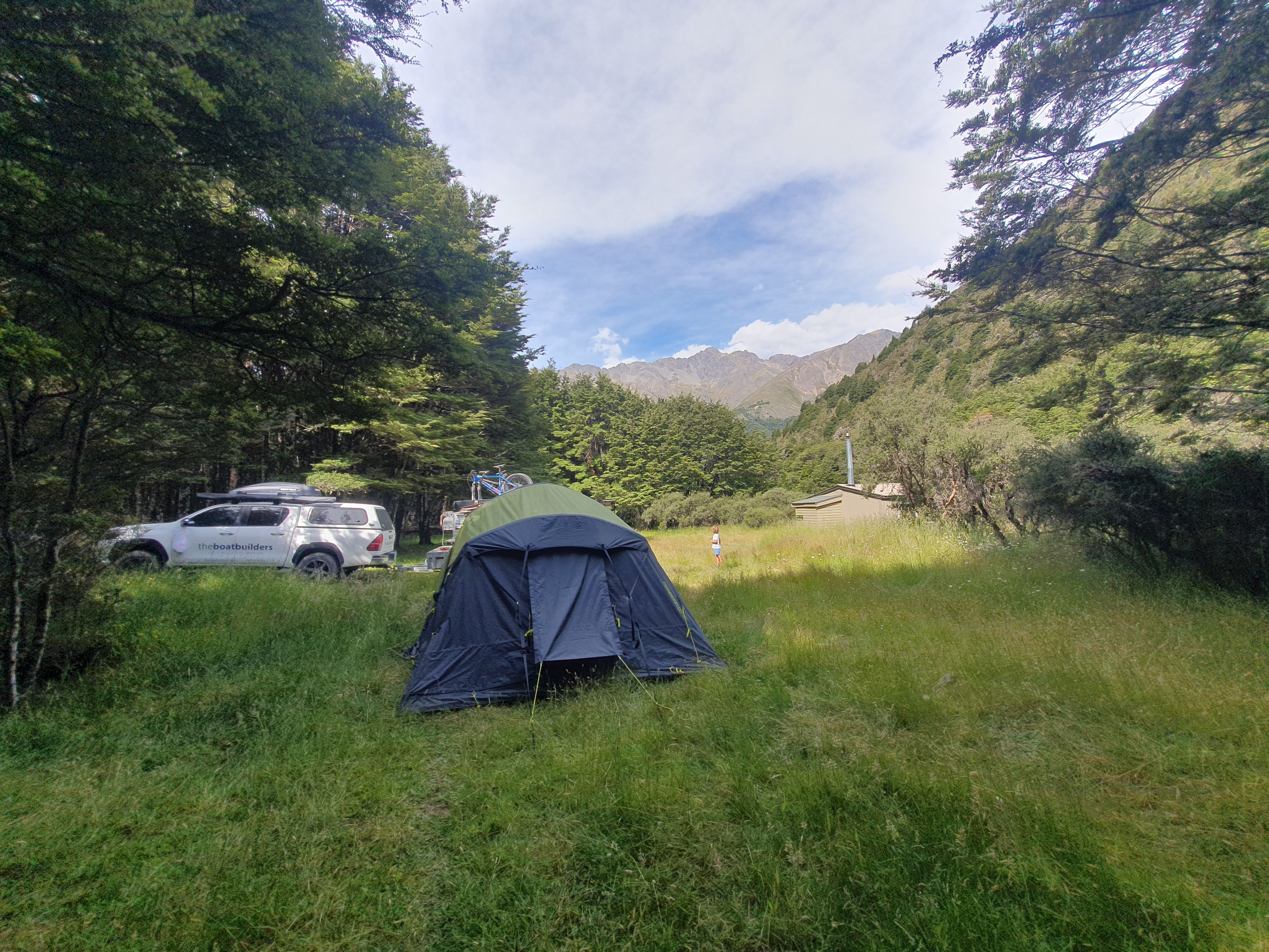 Connors Creek Hut image 1